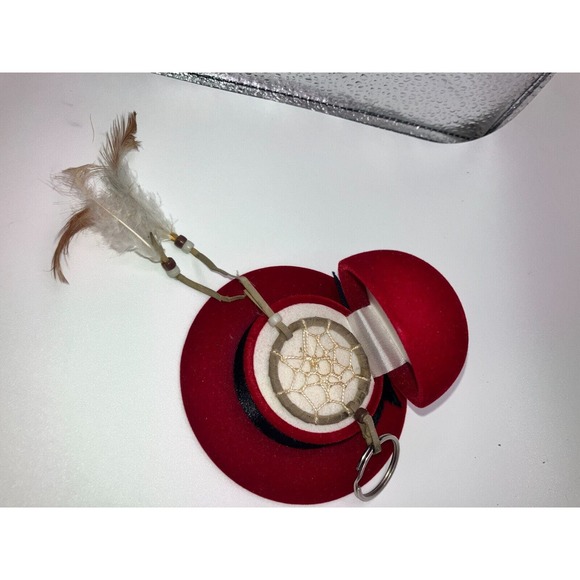 VINTAGE ST LABRE INDIANS DREAM CATCHER WEB FEATHERS BEADED 8.5" KEYCHAIN! - Picture 8 of 11